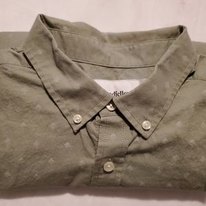 Short sleeve men's button up